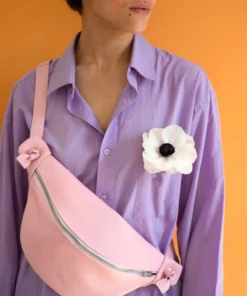 Women's leather fanny pack